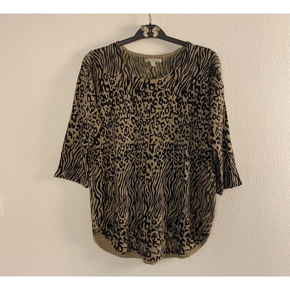 Dana Buchman Sweaters - Dana Buchman Sweater Women L Tan Excellent Mixed Animal Print 3/4 Sleeve Top